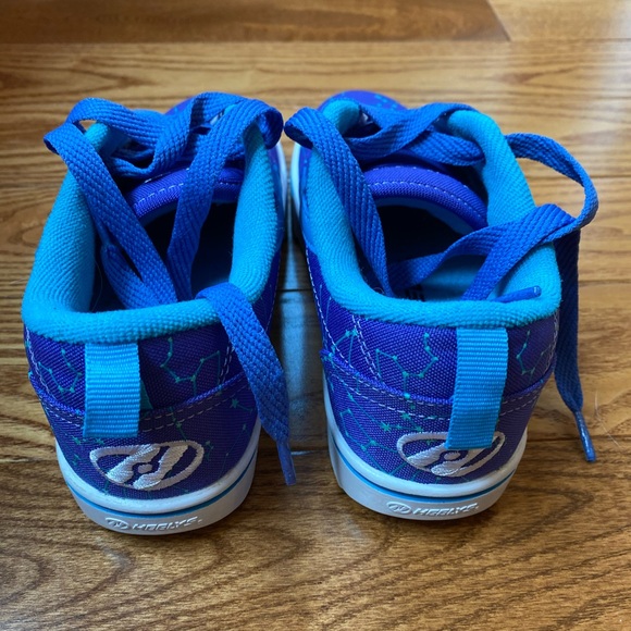 HEELYS -Youth Size 2. The Authentic Wheeled Shoe. - Picture 11 of 12